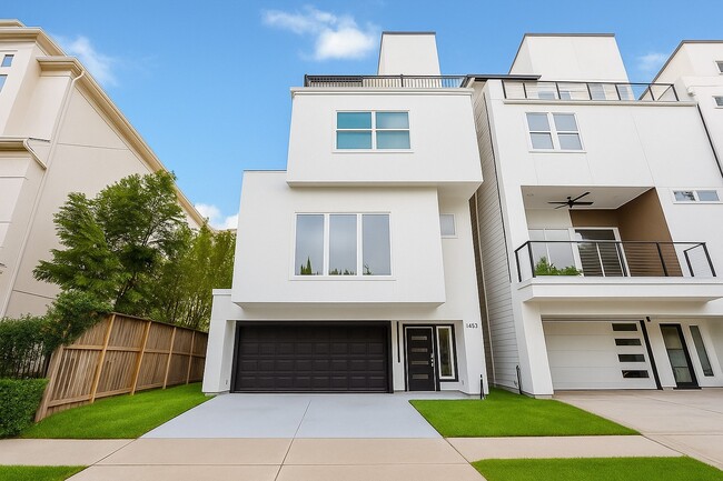 Building Photo - 1413 Stanford St