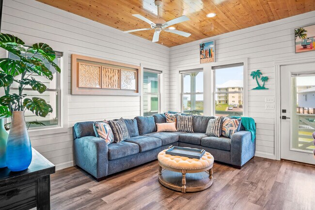 Building Photo - 5497 TX-361