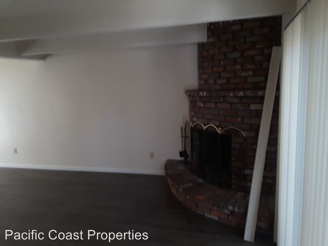 Foto del edificio - 2 br, 1.5 bath Apartment - 2810 F STREET