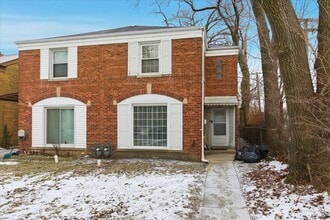 Building Photo - 6415 Drake Ave