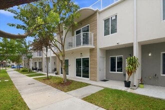 Building Photo - 25874 SW 144th Ct