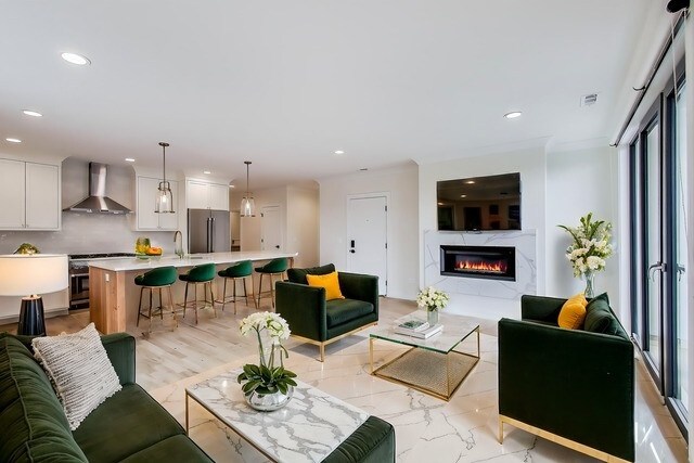 Foto del edificio - 5015 N Lincoln Ave