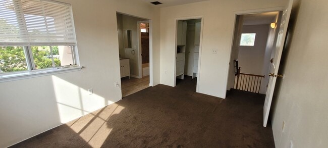 Building Photo - Spacious 3-Bedroom Home in Tropics at Waik...