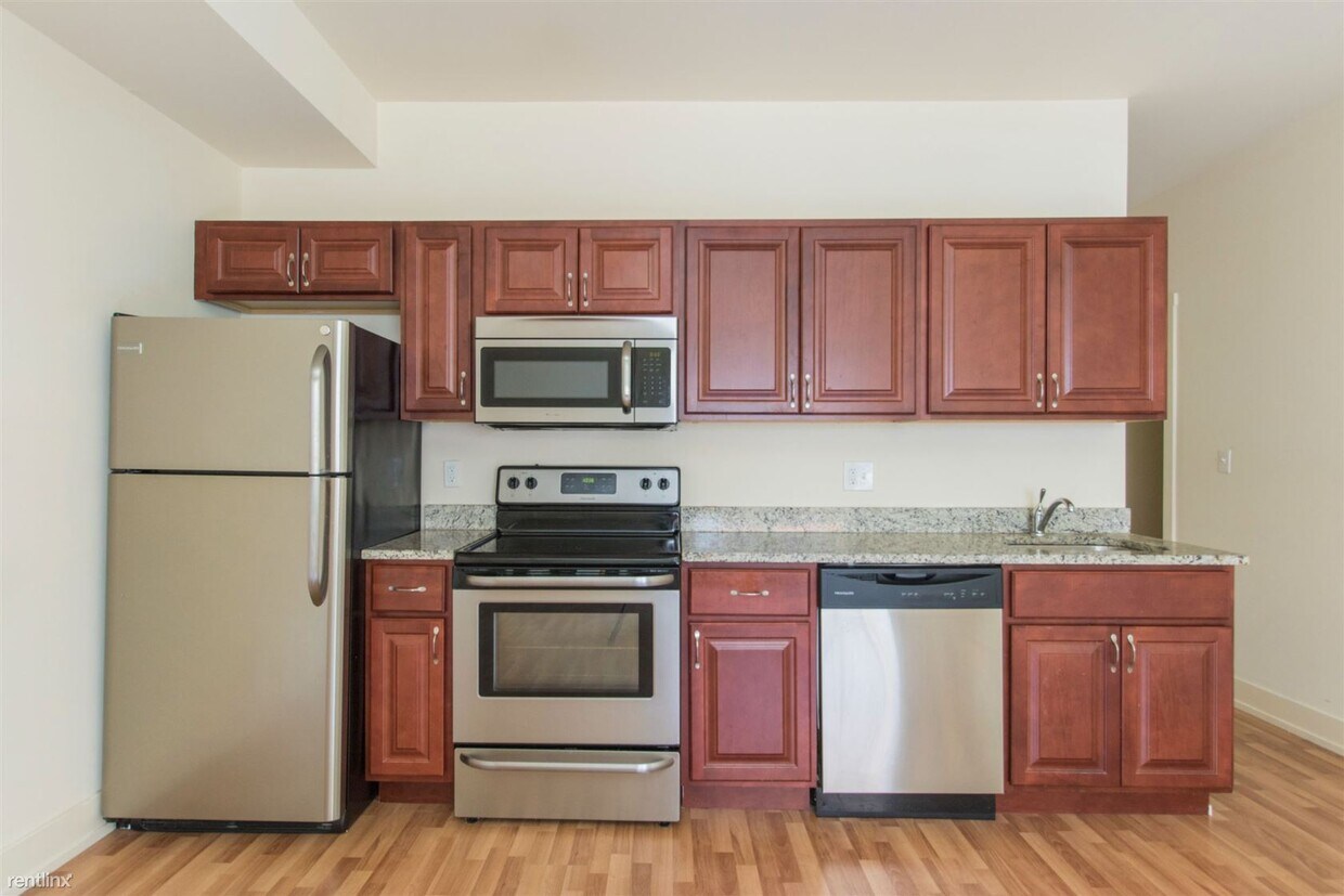 2 br, 1 bath Triplex 1507 MASTER ST Unit 2 Condo for Rent in