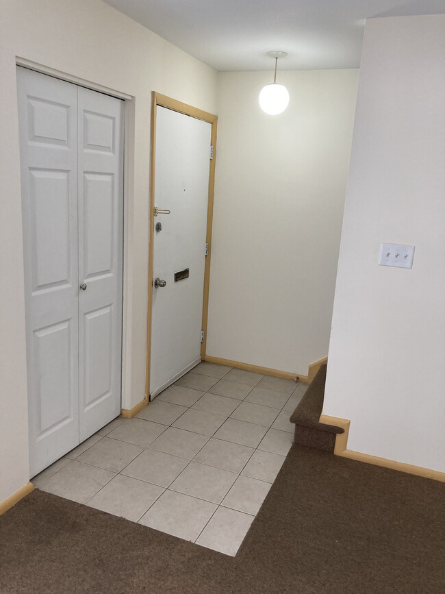 Building Photo - 4660 Charecote Ln