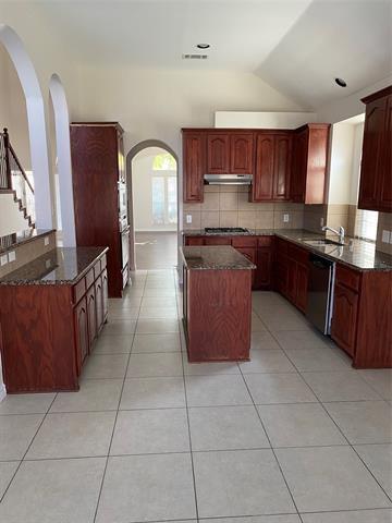 Building Photo - 13802 Dutch Hollow Dr