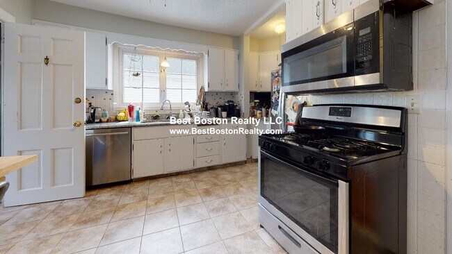 Foto del edificio - 38 Sterling St