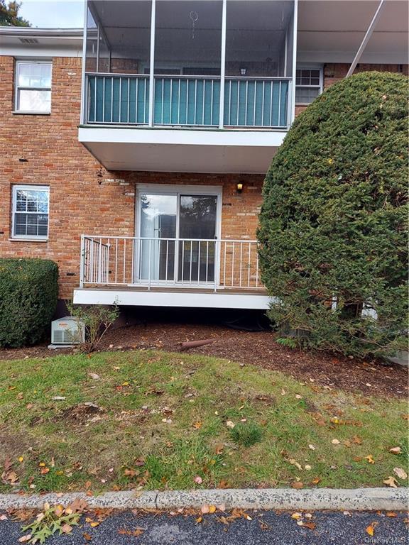 Building Photo - 16 Somerset Dr