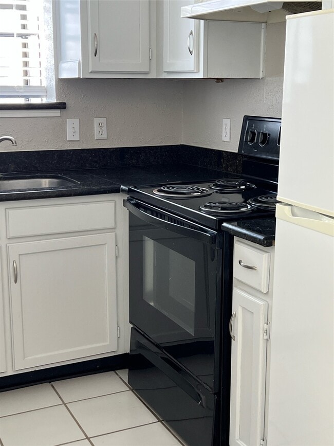 Foto del edificio - 7575 Cambridge St