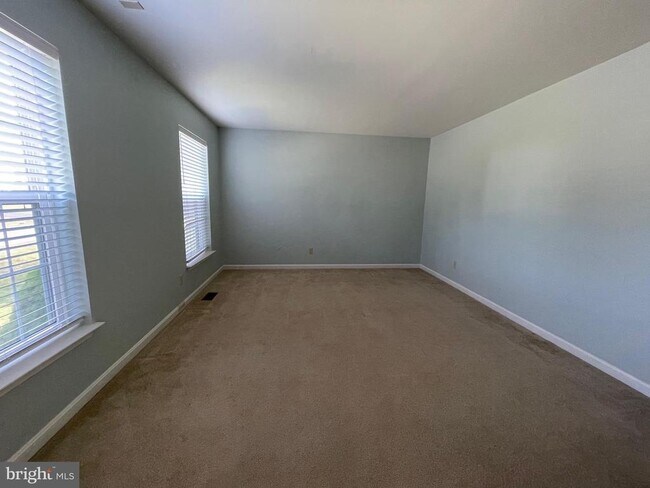 Foto del edificio - 21707 Harrison St