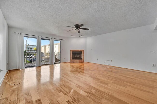 Foto del edificio - 745 Pinellas Bayway S