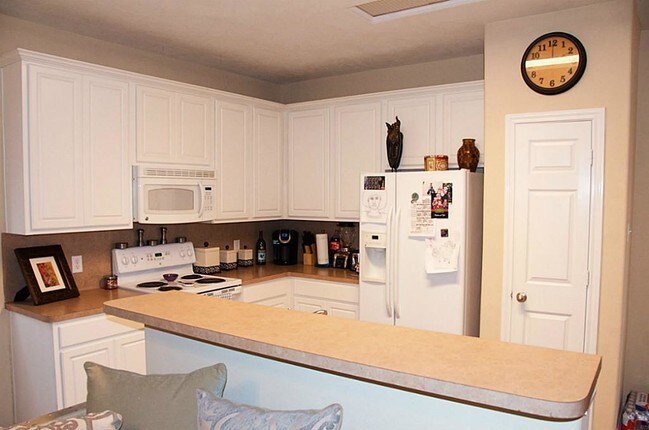 Building Photo - 207 N Burberry Park Cir