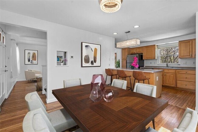 Building Photo - 331 Jonquil Pl