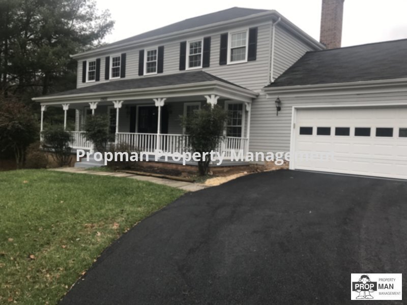 Primary Photo - 3500 sq ft in sought-after Franklin Farm!