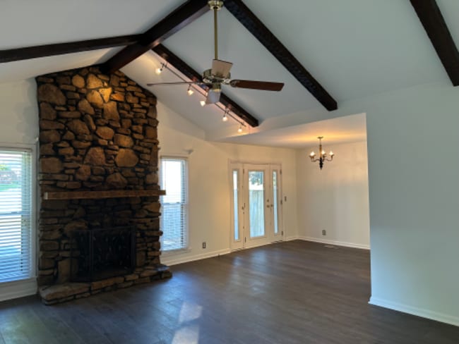 Building Photo - 854 Todd Preis Dr