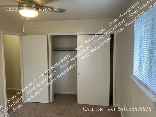 Foto del edificio - 1623 Wallace Ave NE