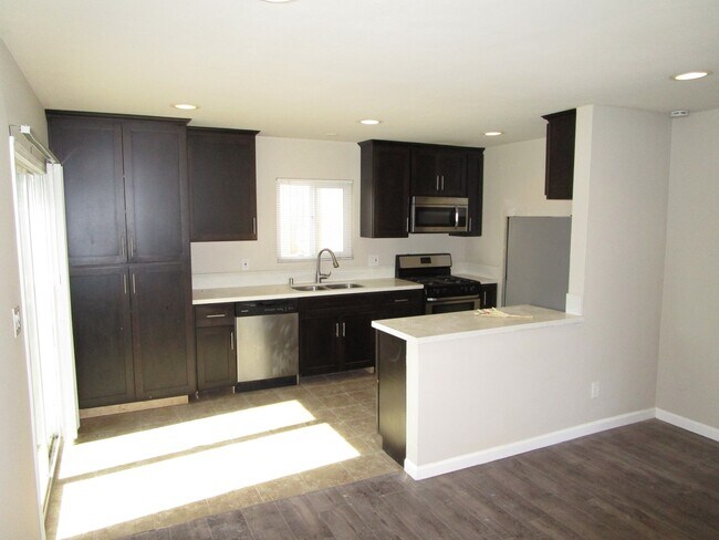 Foto del edificio - 612-618 S. 32nd St.