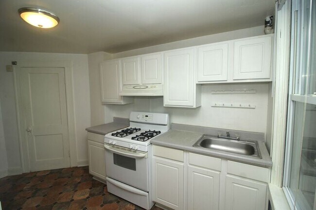 Foto del edificio - 3209 Guilford Ave