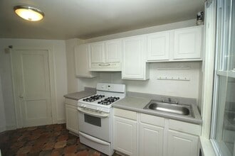 Building Photo - 3209 Guilford Ave