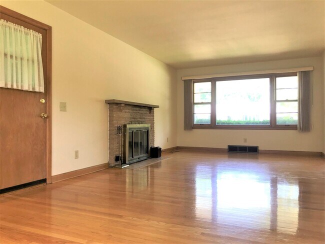 Foto del edificio - 4313 Wakefield St