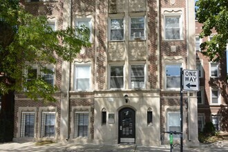 Building Photo - 2936 W Palmer St