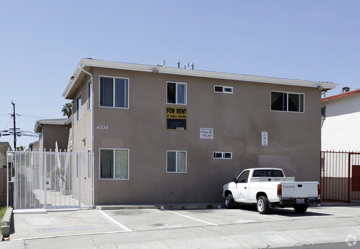 Primary Photo - 4334-4340 51st St