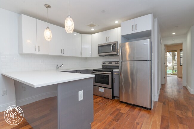 Foto del edificio - 801 Monroe St