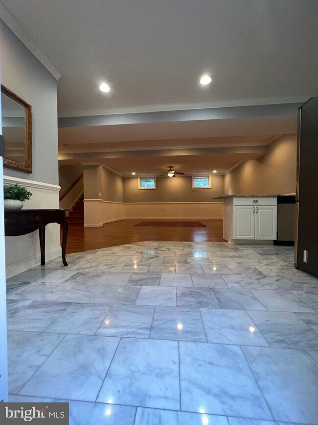Foto del edificio - 7634 Shreve Rd