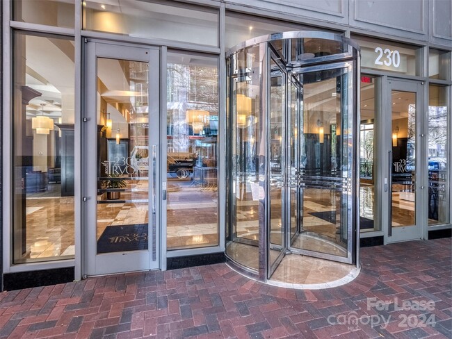 Building Photo - 230 S Tryon St