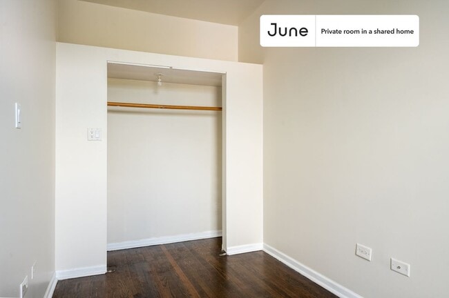 Building Photo - Room in Shared 3 bed/1 bath home
