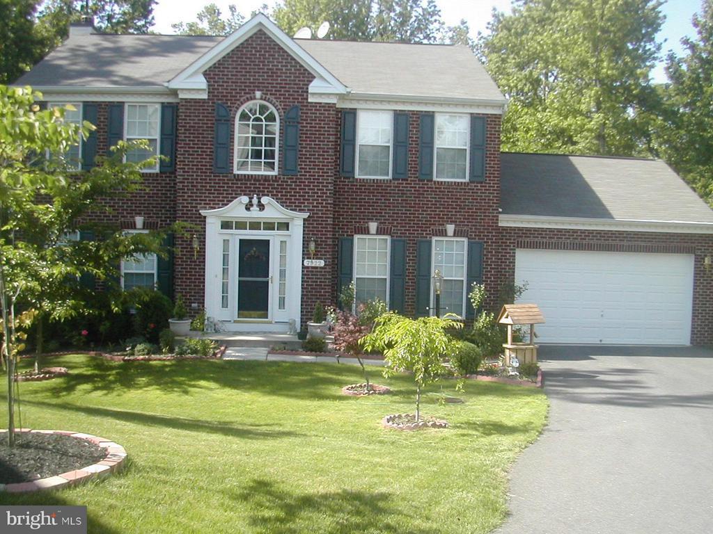 Foto principal - 7922 Eagle View Dr