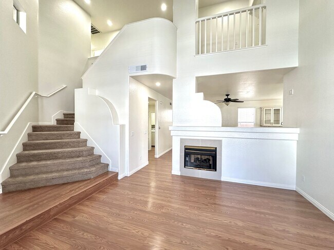 Foto del edificio - Cypress In The Hills At Summerlin By Lewis Homes