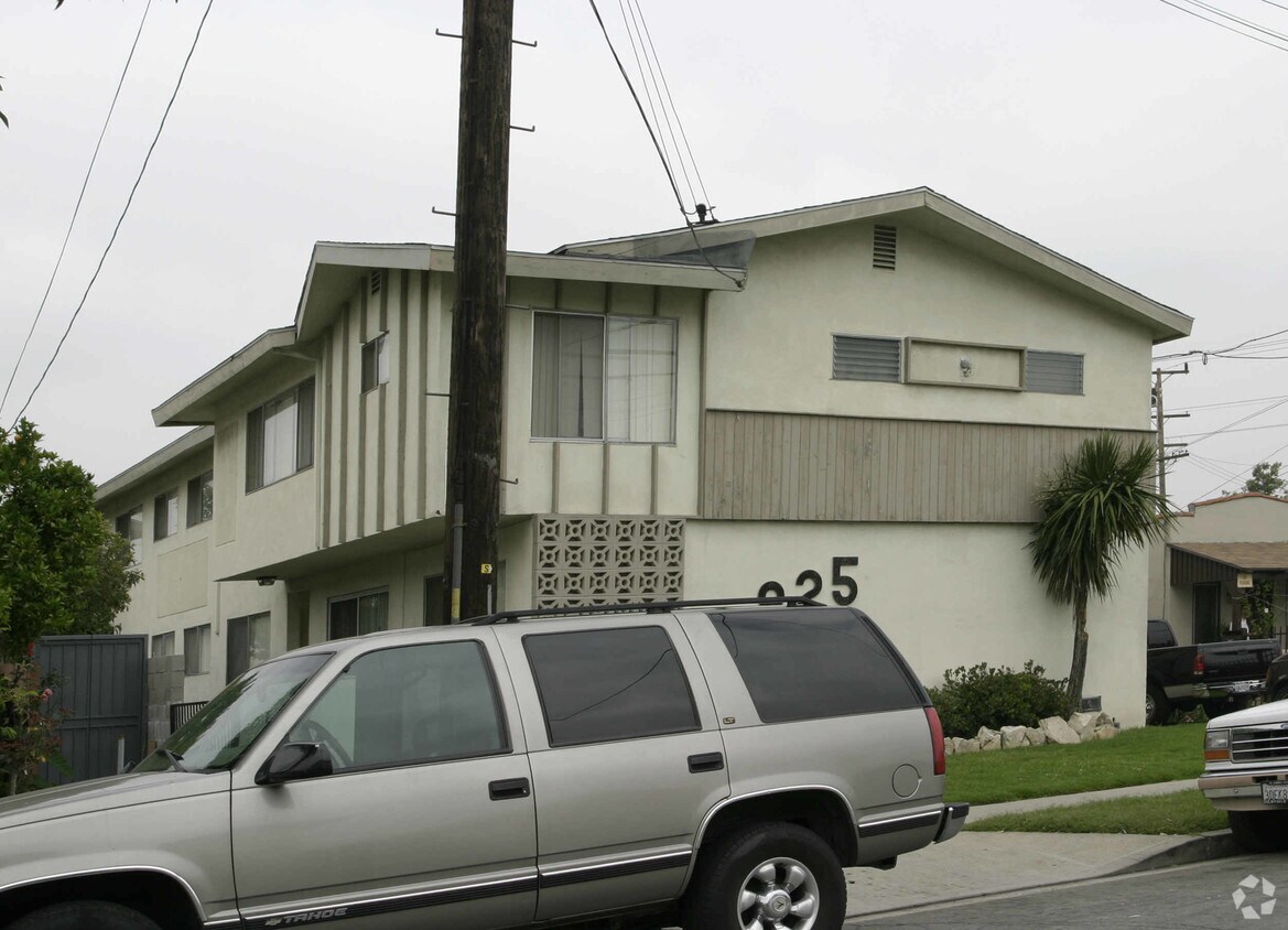 Building Photo - 825 N Inglewood Ave