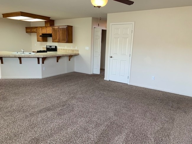 Building Photo - Beautiful Condo in Tulare on Bella Oaks!