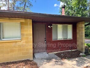 Building Photo - 4417 SW 71st Terrace