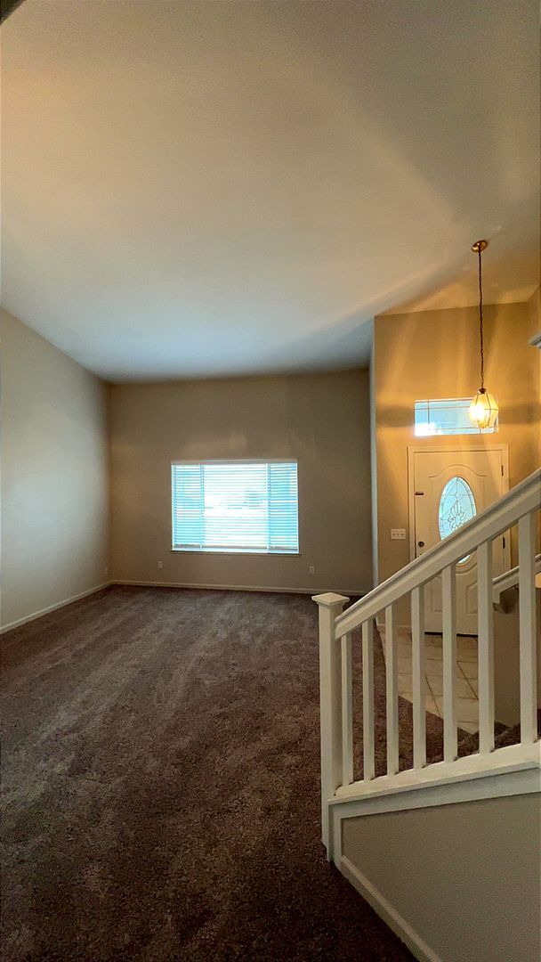 Foto del edificio - 2504 Ives St