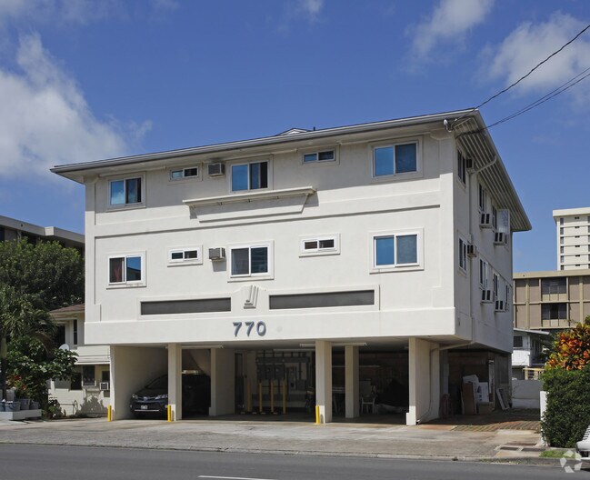 Foto del edificio - 766-770 Isenberg St