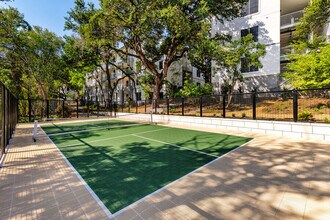The Lola apartments — community photo - The Lola