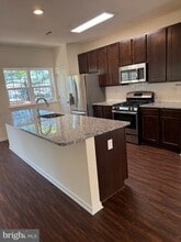 Building Photo - 107 Mercer Ct