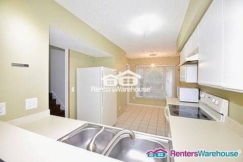 Foto del edificio - 14288 Bedford Dr