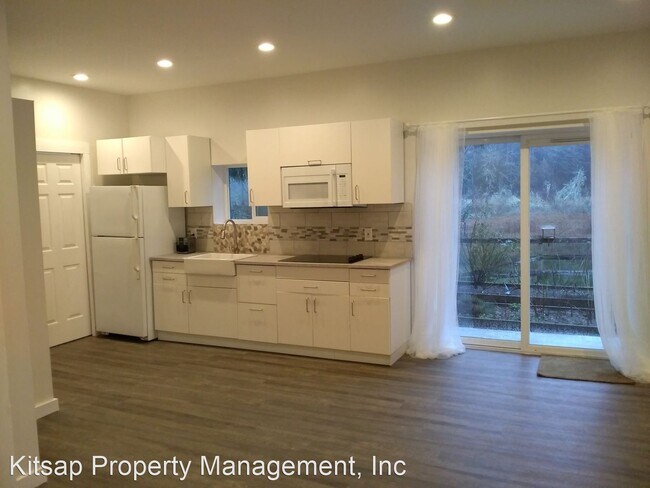 Building Photo - 1 br, 1 bath House - 3605 Salmonberry Dr.