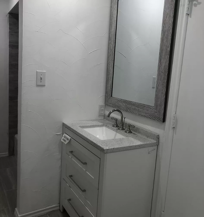 Foto del edificio - 3316 Wells Dr