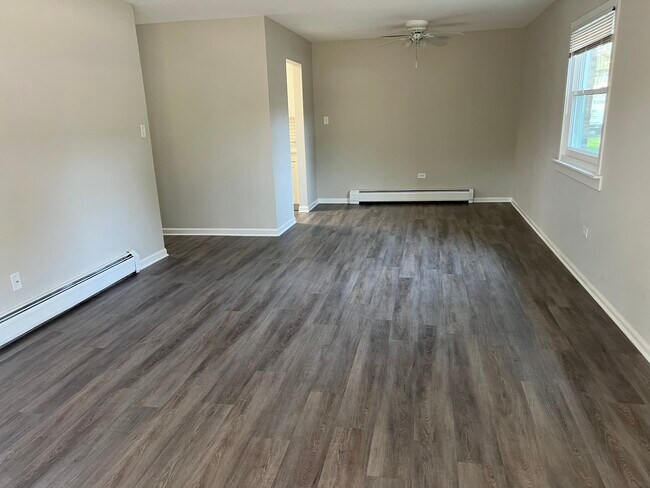 Building Photo - 830 Trace Dr