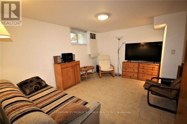 Building Photo - 44 Torrance Rd