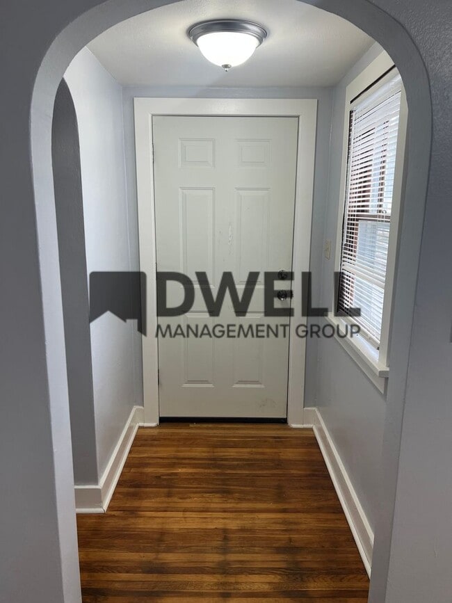 Foto del edificio - 506-508 9th Ave SW