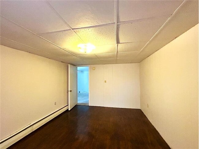 Building Photo - 301 Martin Ave