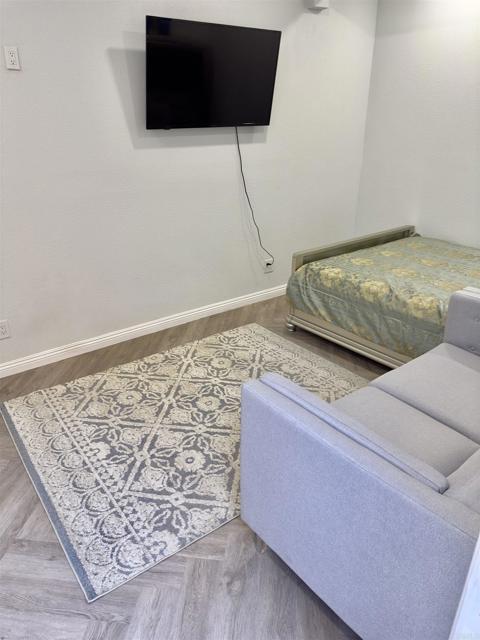 Foto del edificio - 30342 De Caron St