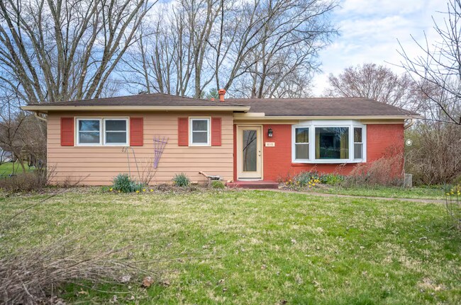 Building Photo - 615 N Staats Dr