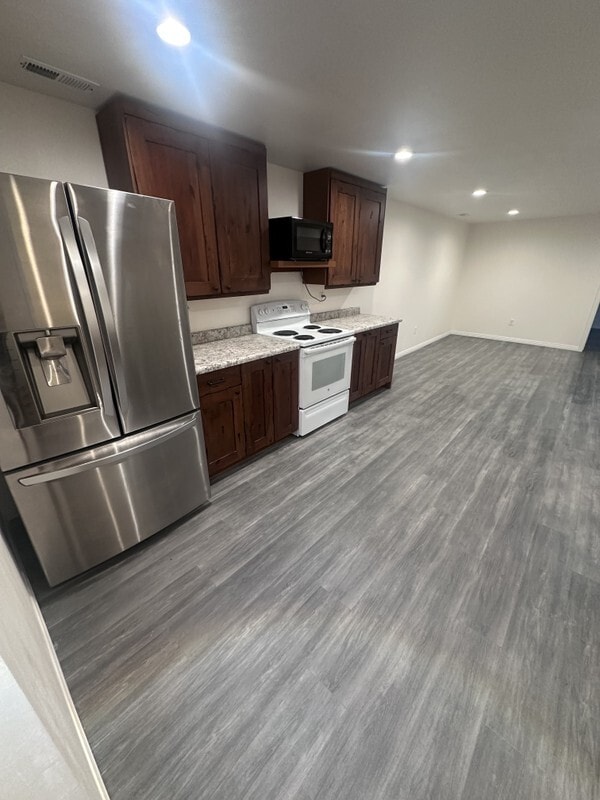 Foto del edificio - 2191 Hickock Way