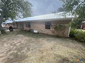 Building Photo - 1801 Forest Trail